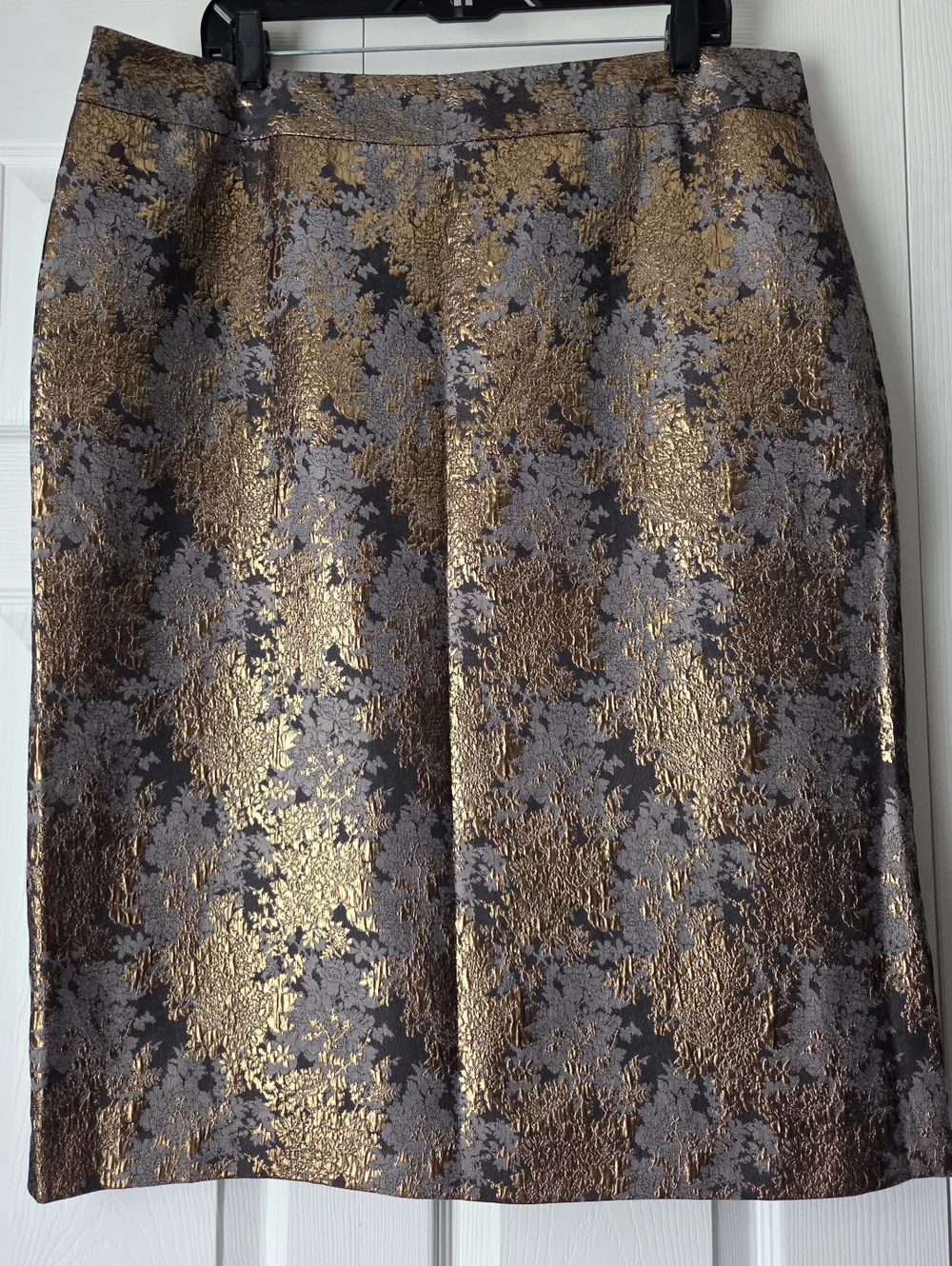 Liz Claiborne Metallic Gold Jacquard Pencil Skirt Size 16 Like New